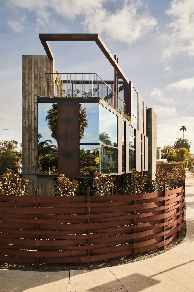 M Royce Architecture