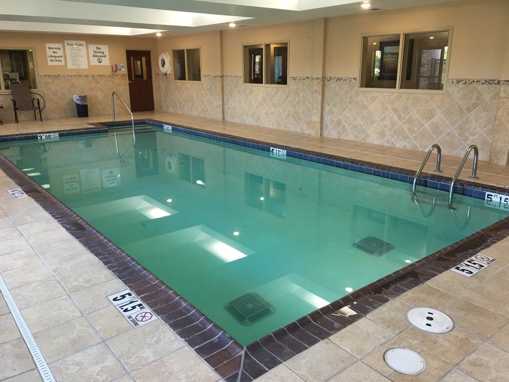 Holiday Inn Express & Suites Poteau 20 Photos Hotels 201 Hillview