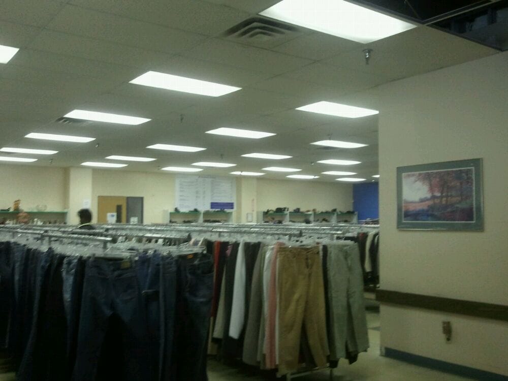 Goodwill Industries Thrift Stores 909 E Broadway, Phoenix Hill