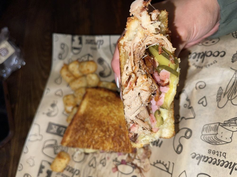 I Heart Mac & Cheese