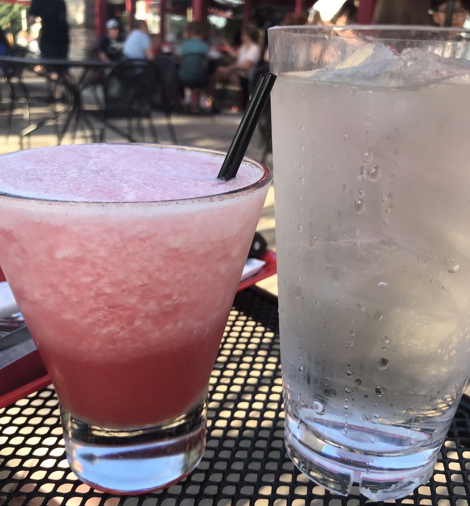 Red Robin Gourmet Burgers and Brews