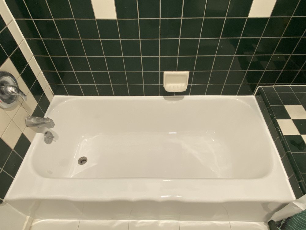 Valley Bathtub Reglazing