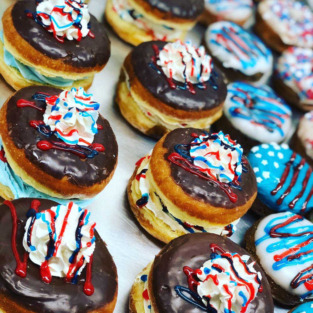 Cafe Donuts