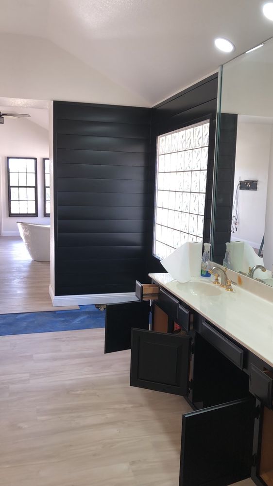 image of business Good Guys Safe Dry Out