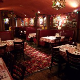 Photos For Buca Di Beppo Italian Restaurant Inside Yelp Photo Of Buca Di Beppo Italian Restaurant Eden Prairie Mn United States