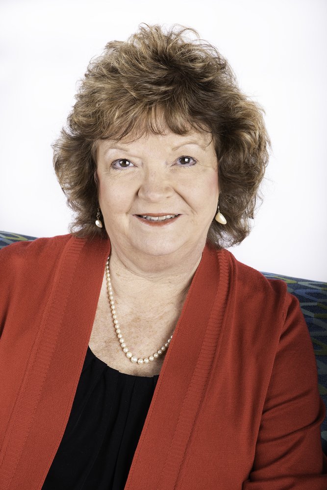 Tina Majors - RE/MAX Fine Homes