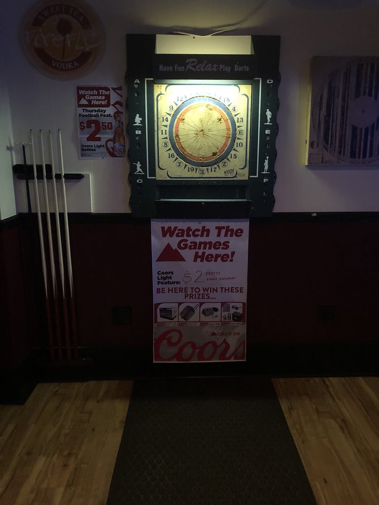 6 String Saloon