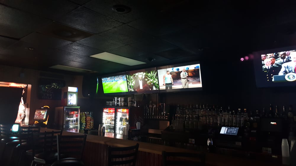 The Sports Barn Beer Barn 19 Reviews Sports Bars 4223 Davie Rd