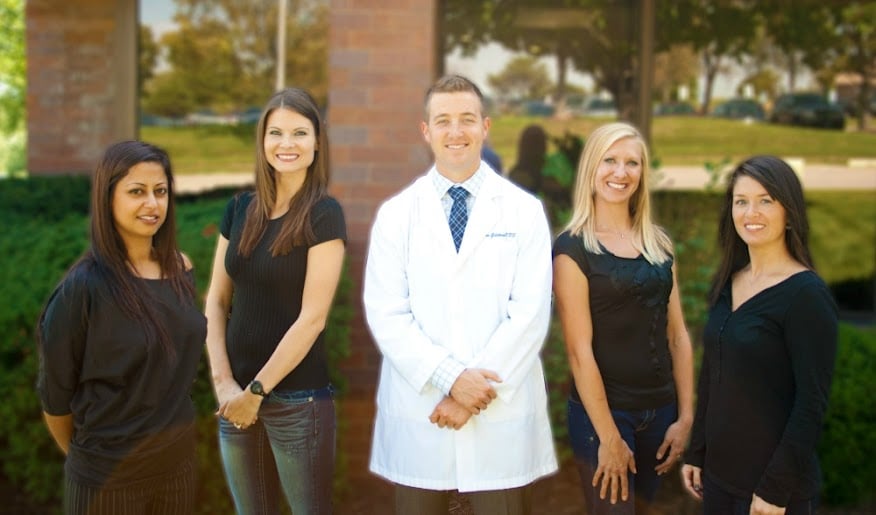 image of business Summercrest Dental