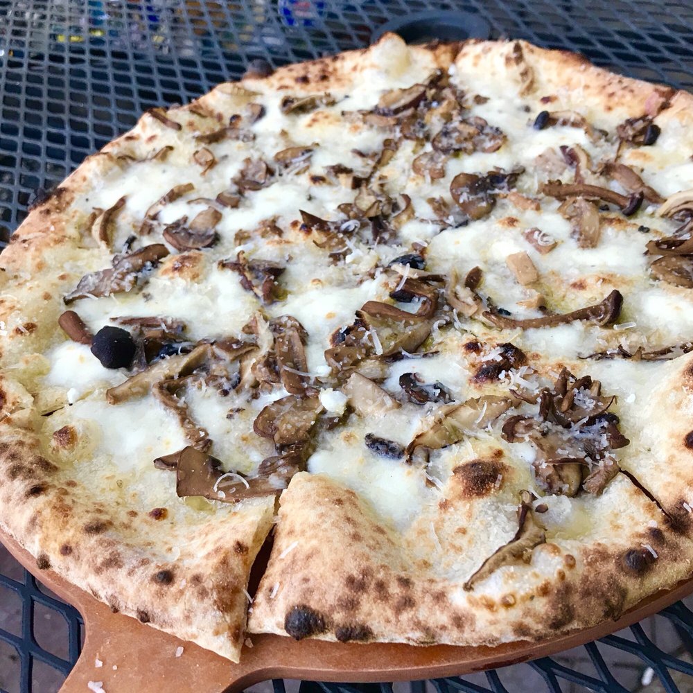 GoreMade Pizza 84 Photos & 108 Reviews Pizza 936 N 4th St, Italian Village, Columbus, OH