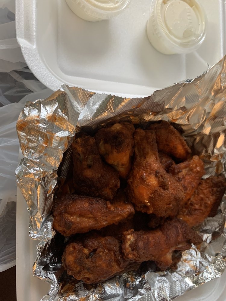 Tonys Pizza and Wings