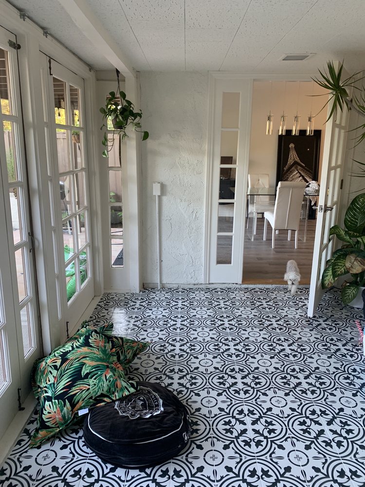 Conejo Tile