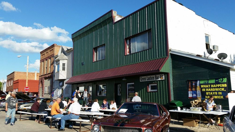 Green Lantern Sports Bars 105 W Main St, Hardwick, MN Restaurant