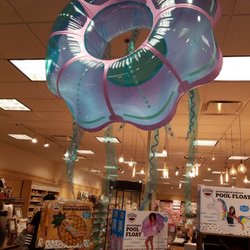 trudy s hallmark shop