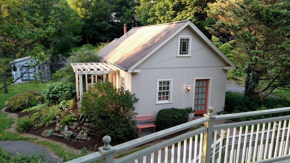 Rocky Springs Bed & Breakfast