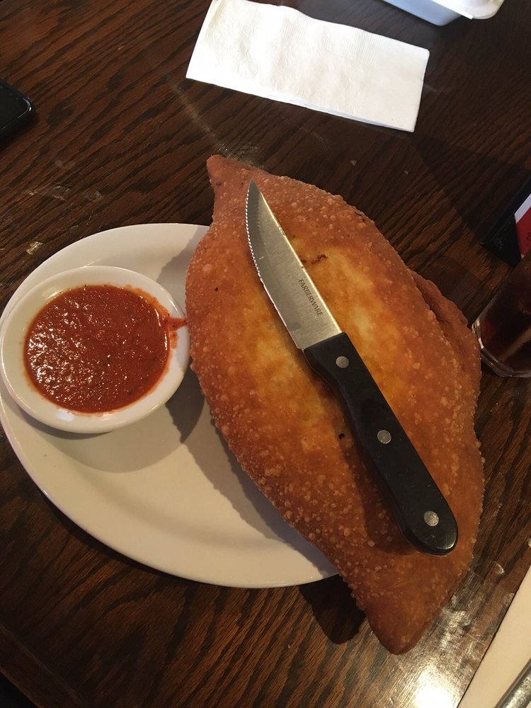 A Romas Restaurant & Pizzeria