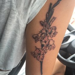 Photo Of Authentic Ink Tattoo Piercing Omaha Ne United States Gladiolus Photo Of Authentic Ink Tattoo Piercing Omaha Ne United States Gladiolus