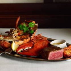 The Palm Tysons Corner 161 Photos 228 Reviews Seafood 1750 Photo Of The Palm Tysons Corner Mclean Va United States Nothing Says