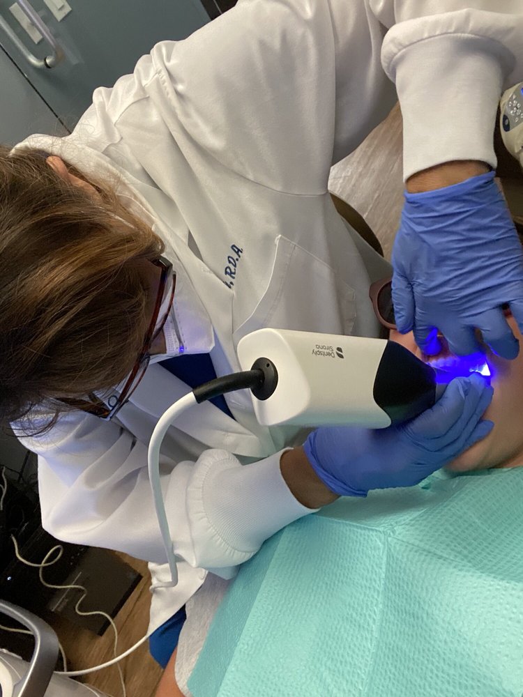 image of business Howard E Ong, DDS