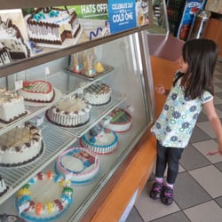 Baskin Robbins 12 Photos Ice Cream Frozen Yogurt 660 Av Photo Of Baskin Robbins Mississauga On Canada Lots Cakes To Choose