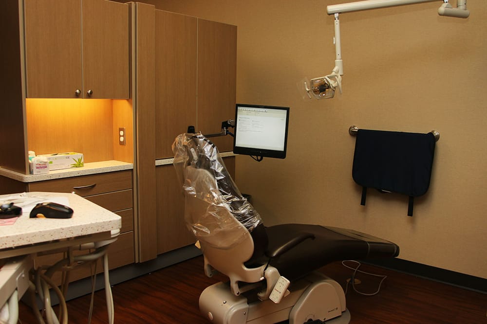 image of business Dental Associates - Wauwatosa