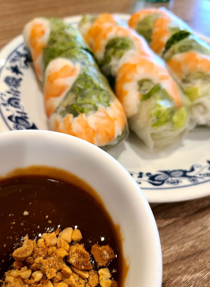 Golden Noodle & Grill