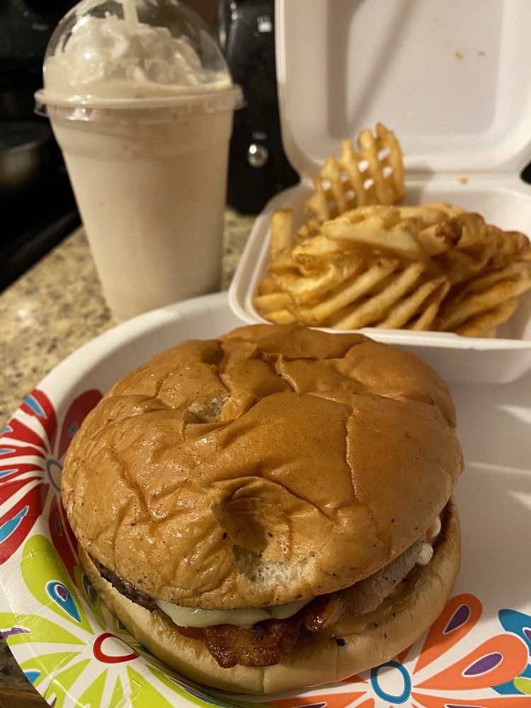 Safari Grill & Treats Safari Grill & Treats