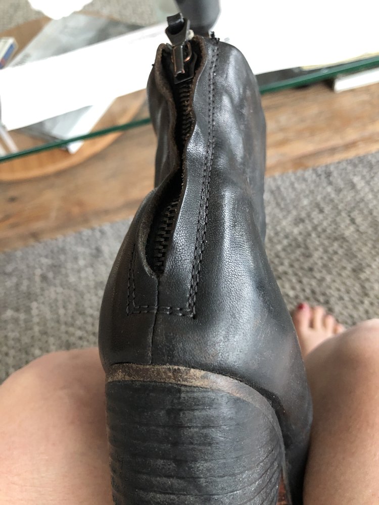 Bob's Shoe Repair