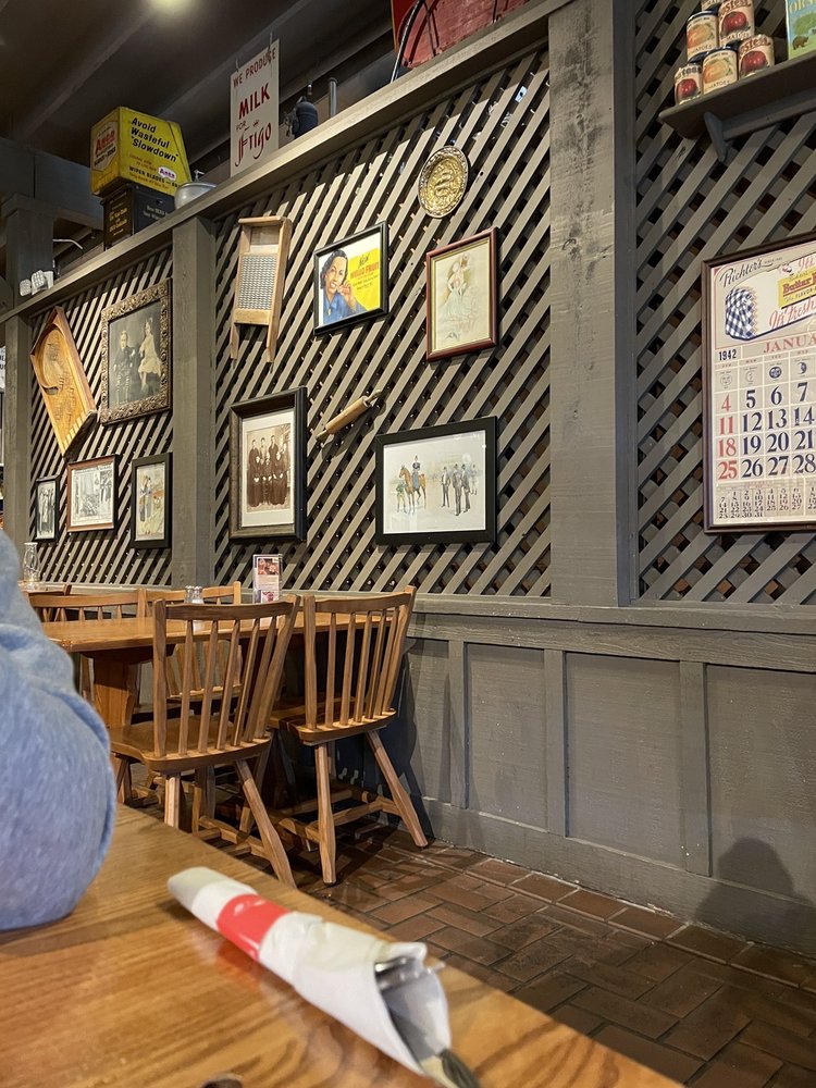 Cracker Barrel Old Country Store