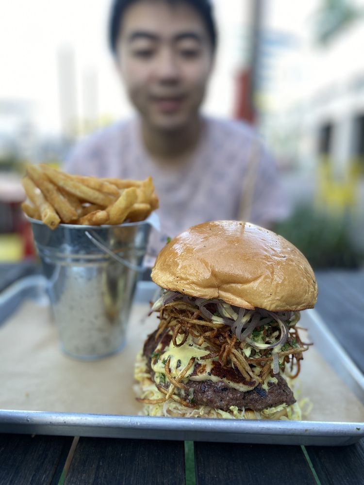 Burgermeister - South Beach