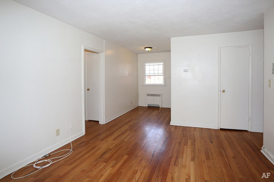 Sunnycrest Manor Apartments