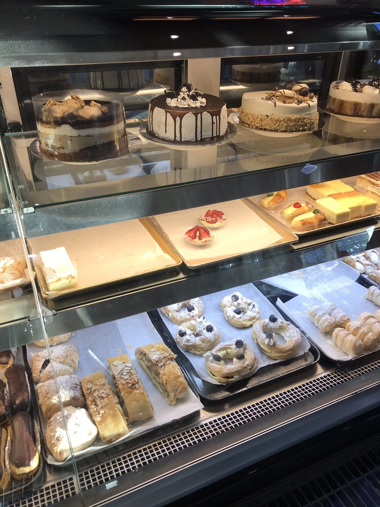 Nino D'Aversa Bakery