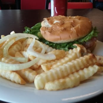 D S Family Restaurant 17 Reviews Burgers 39 E Collum Ln Alma Photo Of D S Family Restaurant Alma Ar United States Beacon Cheeseburger And