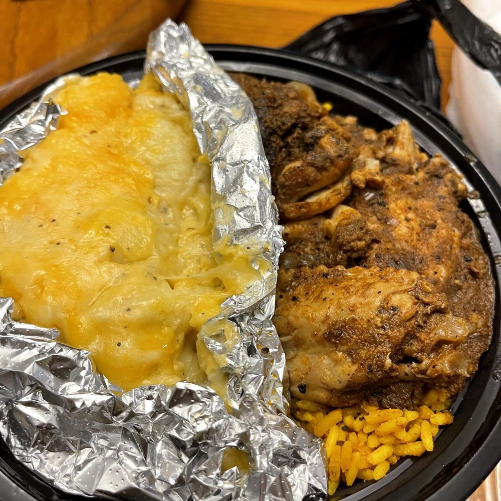 LuvPlates Soul & Grill