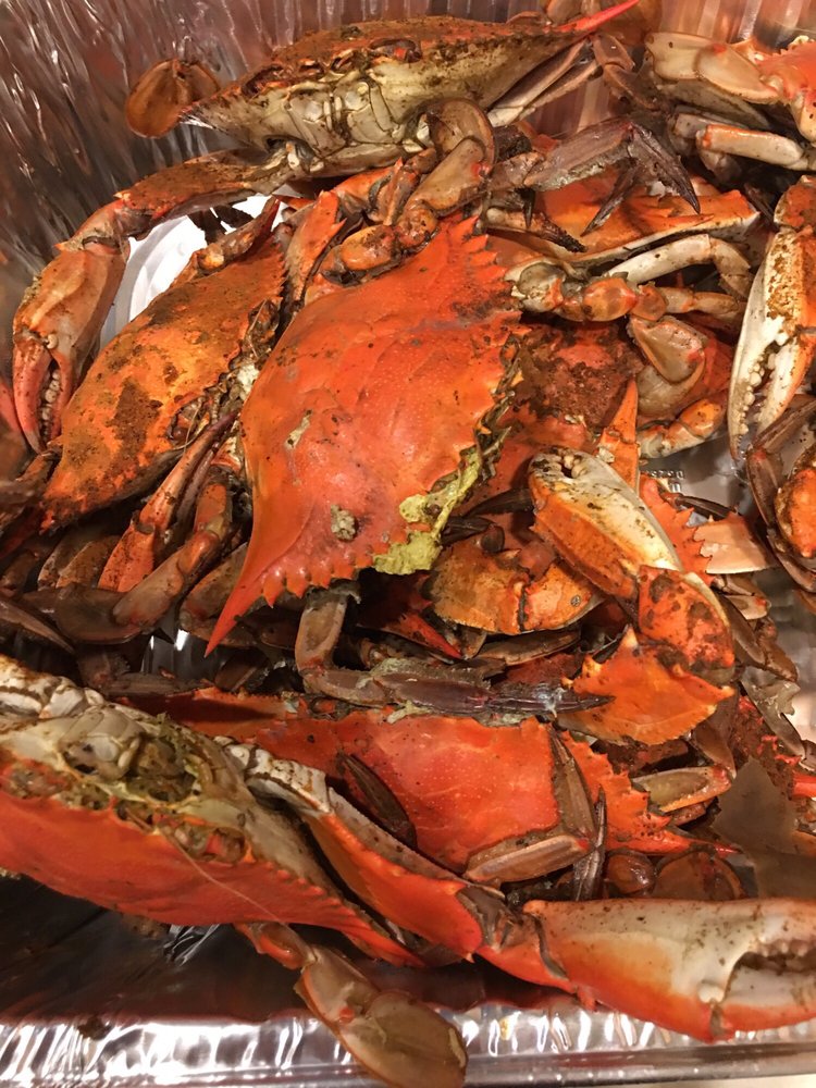 Robert's Seafood & Hot To Go Kitchen Robert's Seafood & Hot To Go Kitchen