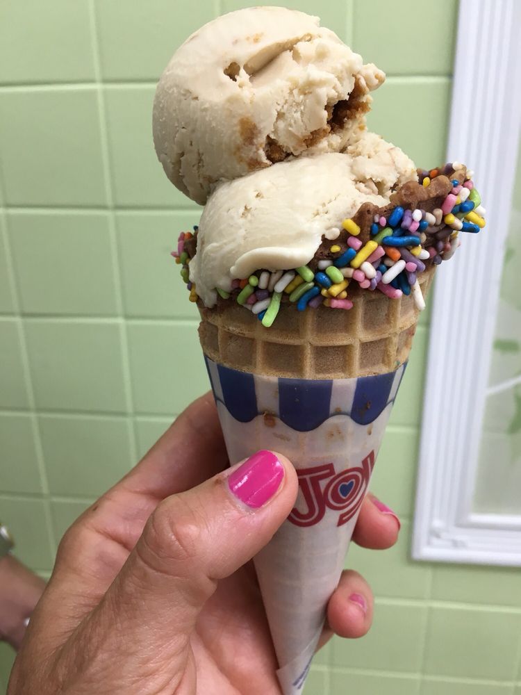 Carvel Ice Cream Bakery Ice Cream & Frozen Yogurt 1 Padanaram Rd