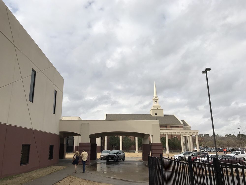 Denton Bible Church 10 Photos & 16 Reviews Churches 2300 E