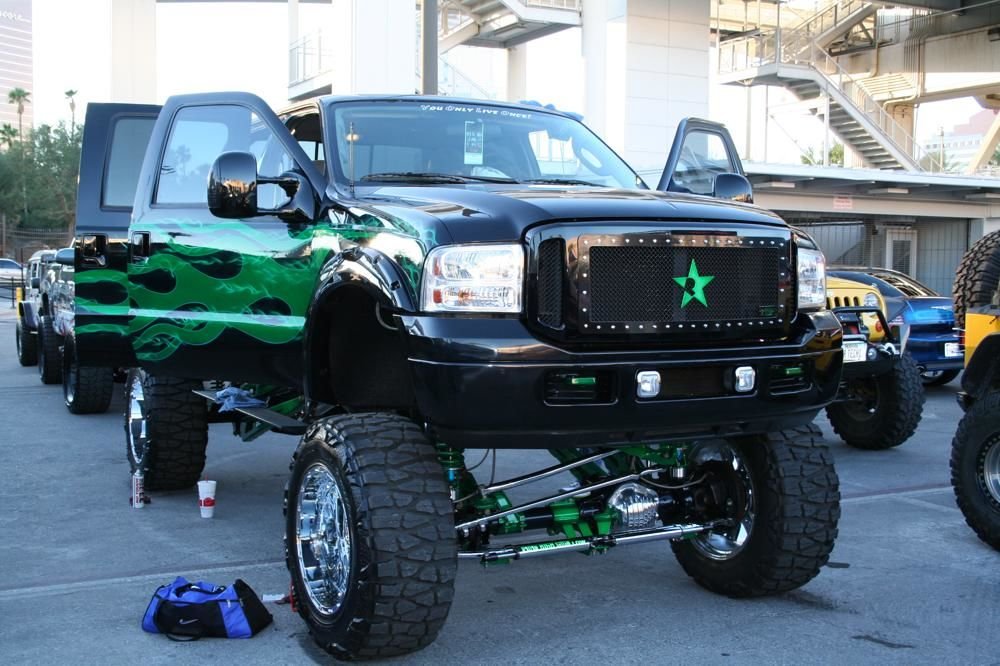 Ridin High Sittin Low, Tracy Roadtrippers