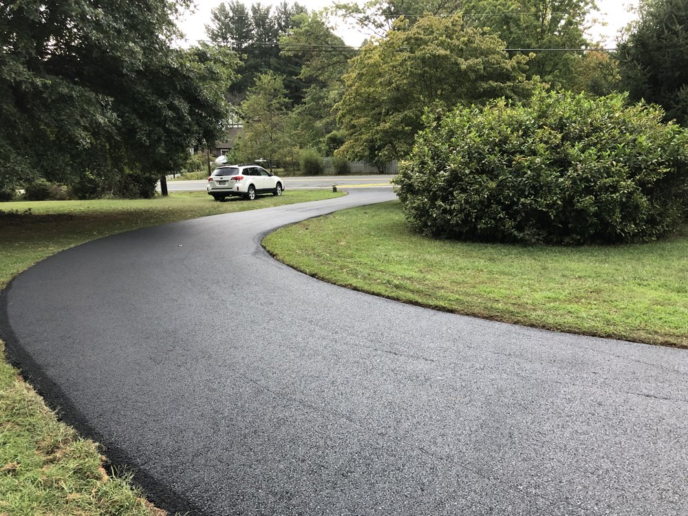 image of business R. Williams Paving and Sealing