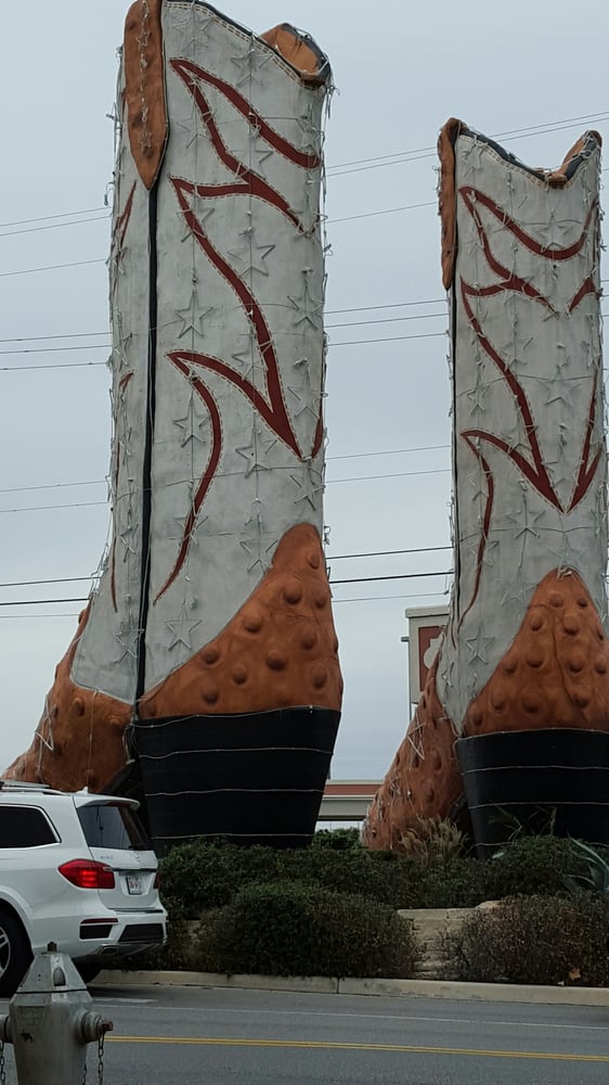 World’s Largest Cowboy Boots 20 Photos & 25 Reviews Local Flavor