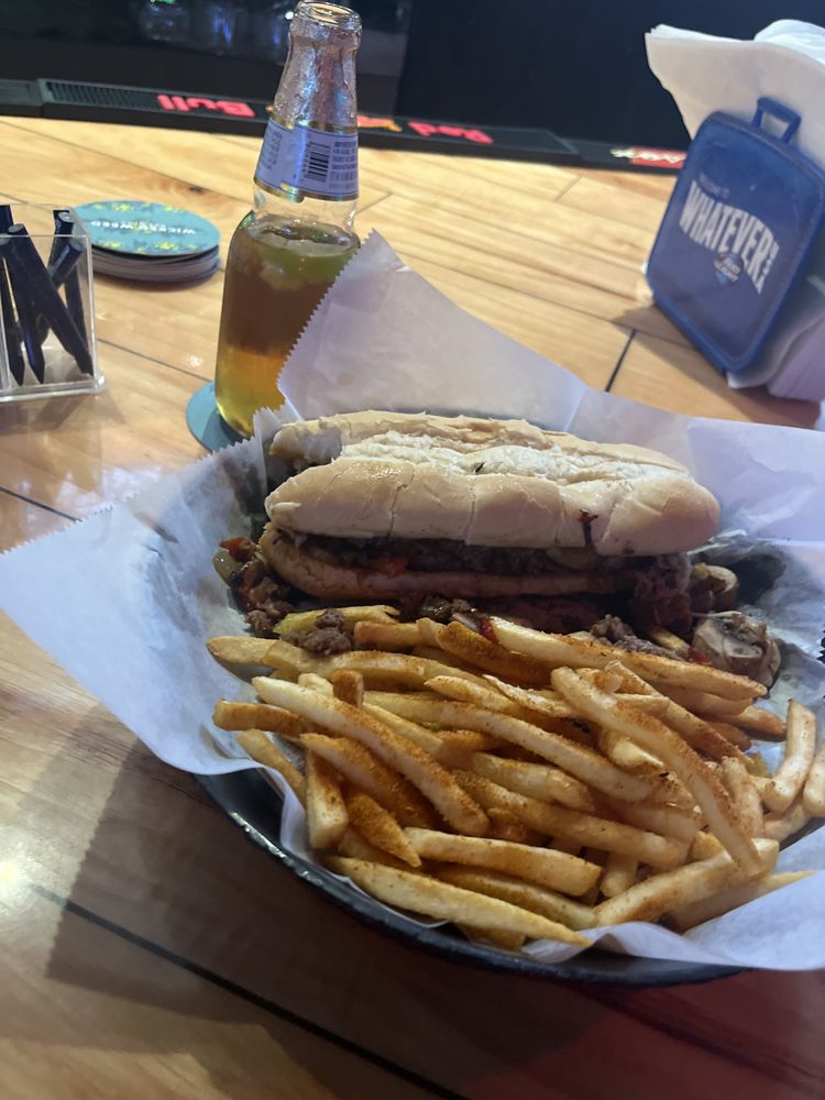 Lucky's Burger-N-Tap