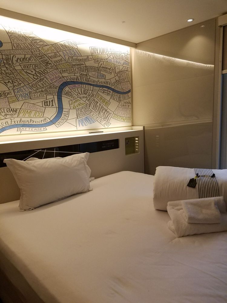 Hub Premier Inn 16 Photos Hotels 15 Dacre Street, Westminster