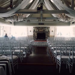 Barker Tavern 16 Photos 103 Reviews American Traditional Photo Of Barker Tavern Scituate Ma United States Inside Wedding Ceremony