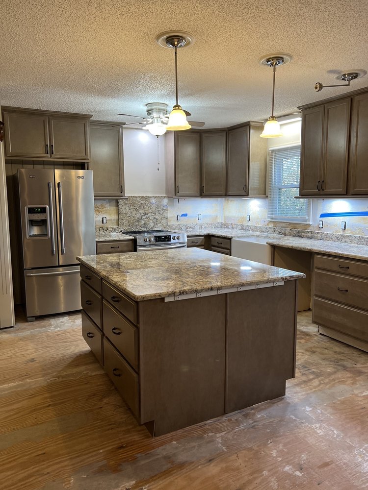 MC Granite Countertops Hickory