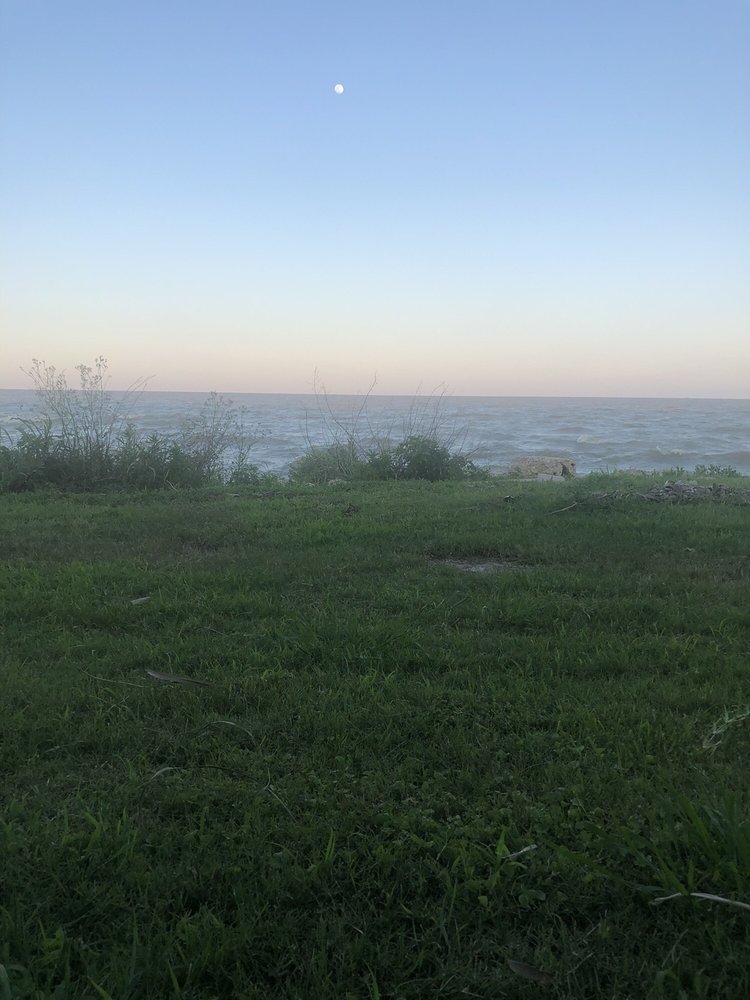 Available RV Rentals Beach City, TX %business_name