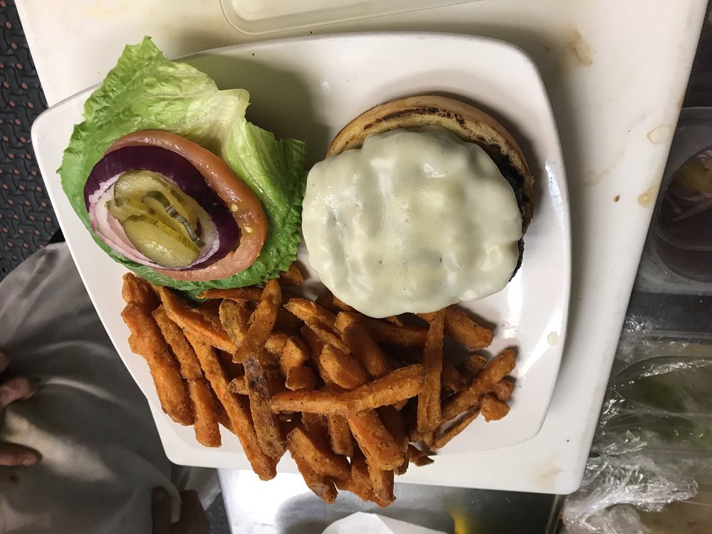 Sully's Pour House