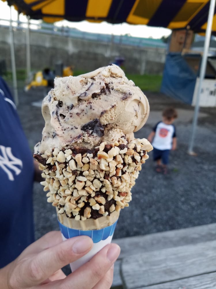 Cone E Island Ice Cream