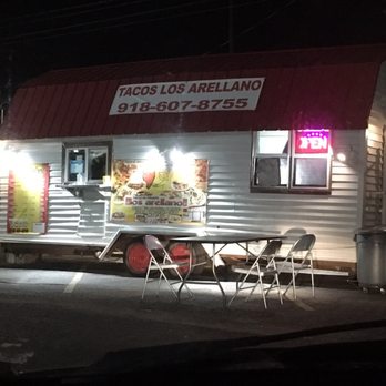 Tacos Los Arellano 24 Photos Mexican 12821 E 31 St Tulsa Photo Of Tacos Los Arellano Tulsa Ok United States Small But Very