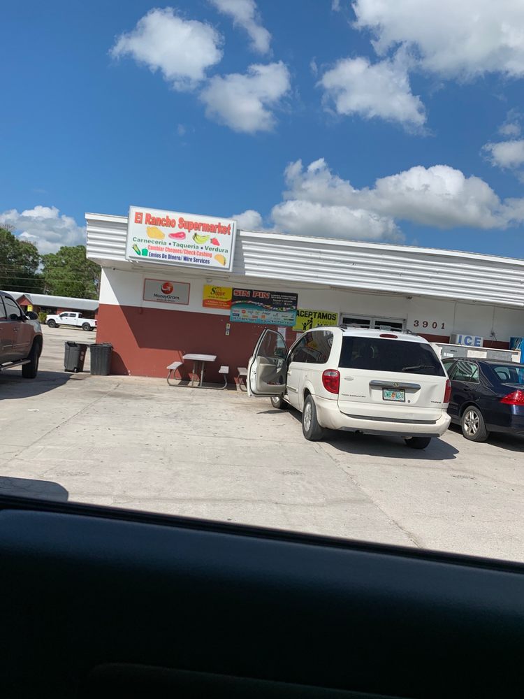 El Rancho Supermarket