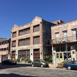 Warehouse District Local Flavor 353 389 Poydras St Photo Of Warehouse District New Orleans La United States Cool Area